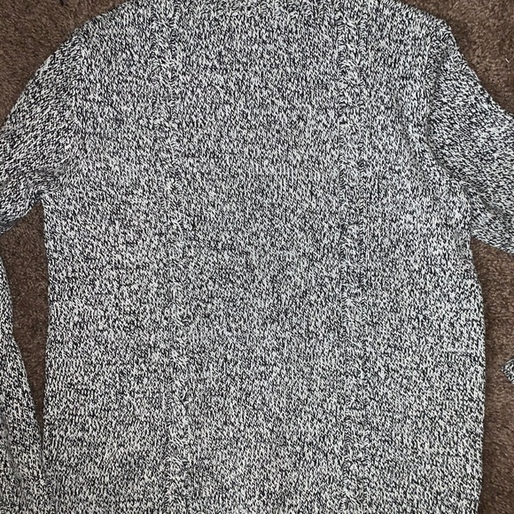 Liz Claiborne Knit Sweater - Picture 5 of 8